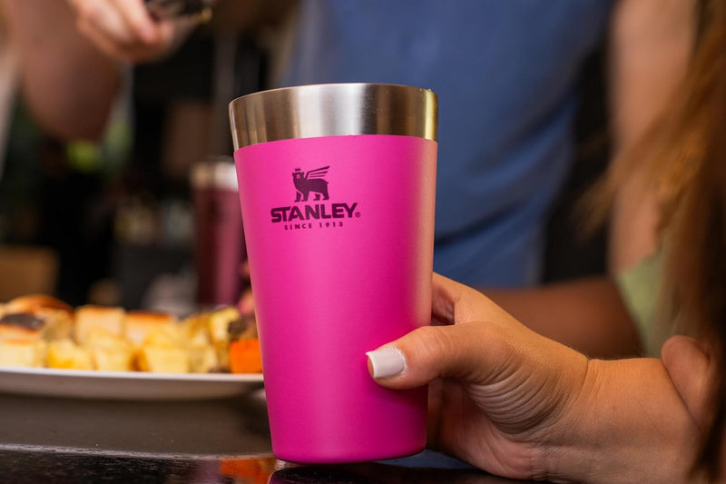Stanley - Copo de cerveja isolado, copo empilhável Stay Chill de 473 ml, para bebidas quentes ou frias